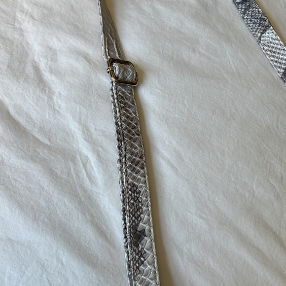 ADA ( Australian) leather crossbody bag - Picture 14 of 16